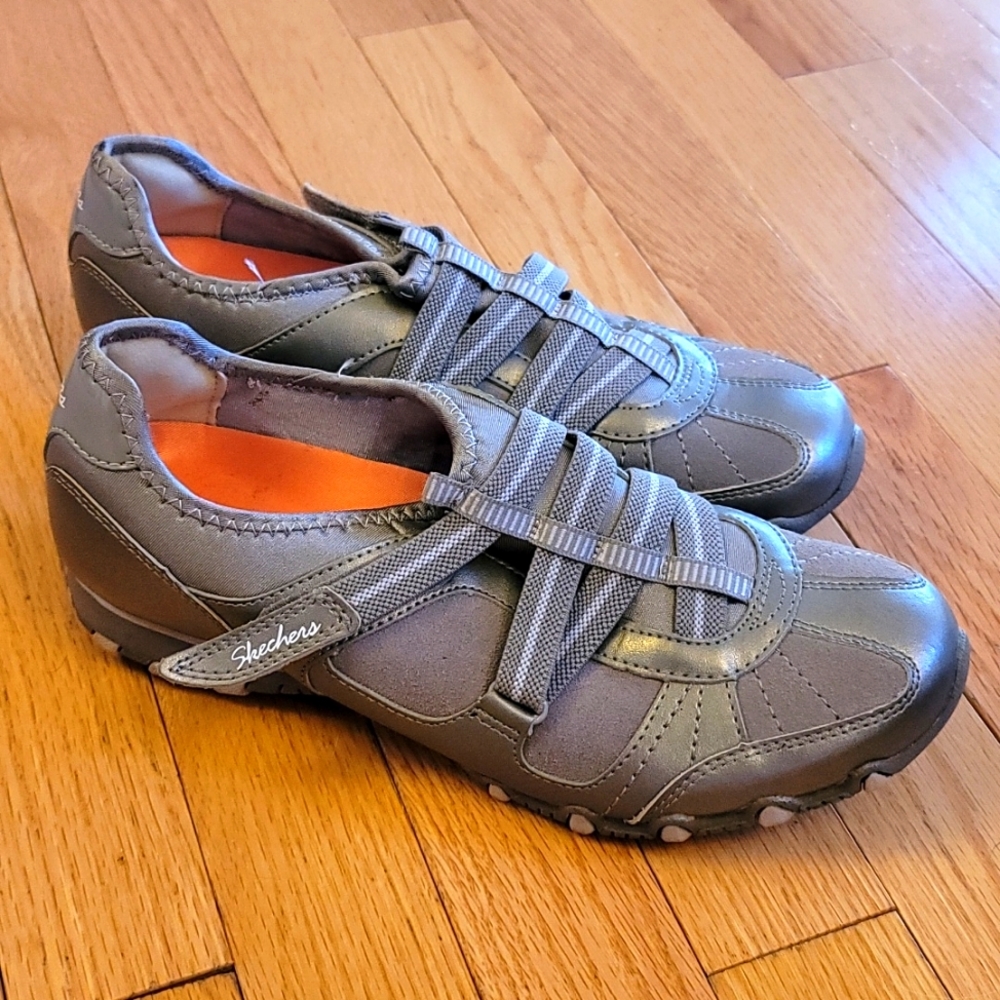 Skechers